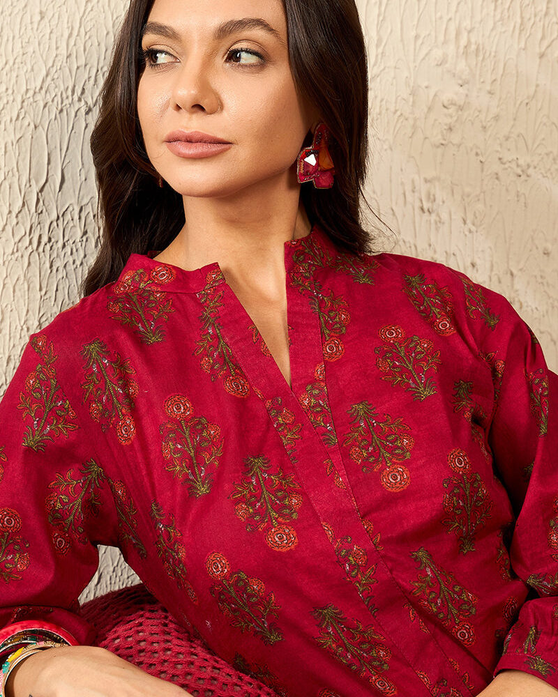 Maroon Cotton Blend Floral Printed Regular Top