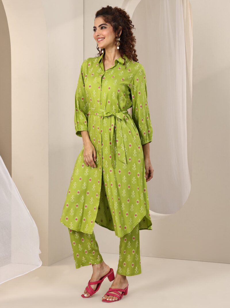 Green Printed Rayon Straight Kurta Set - Image 8