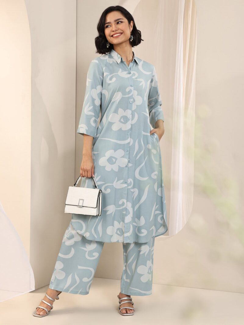 Blue Printed Rayon Straight Kurta Set - Image 9